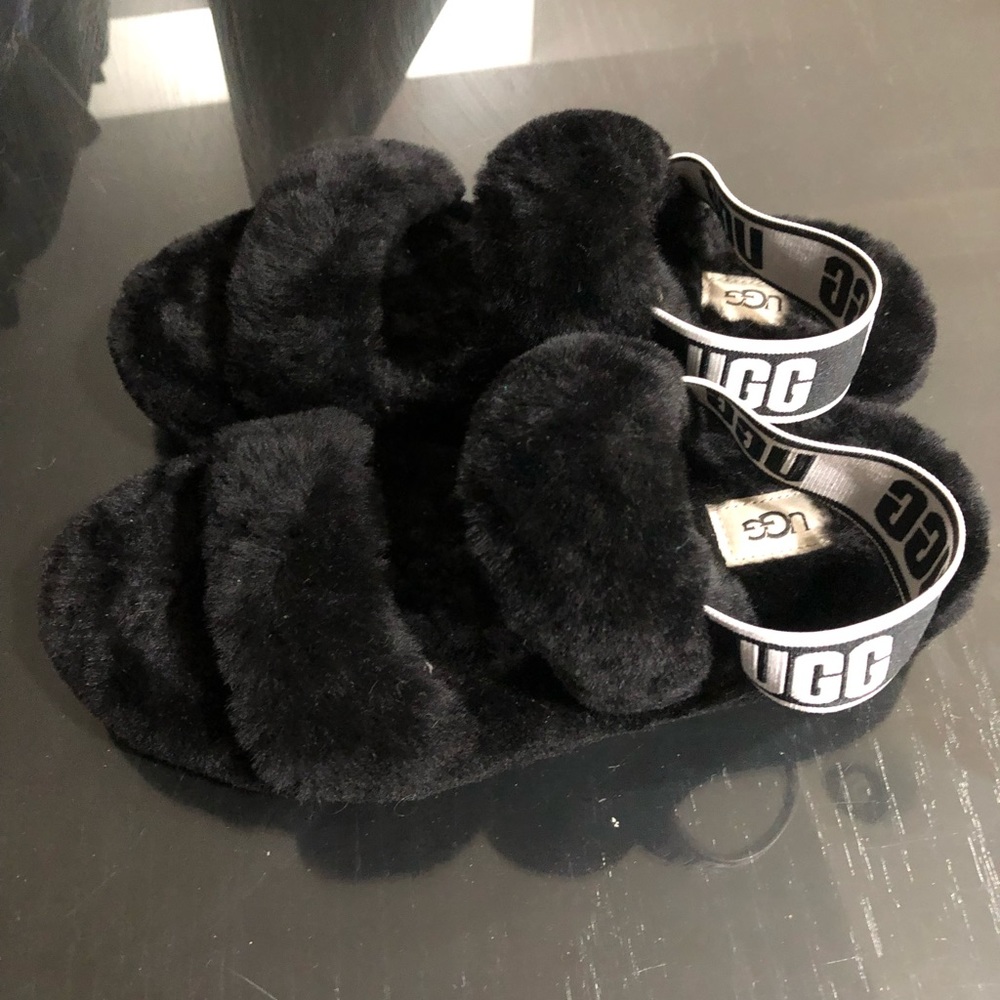 Ugg Fluffy Sandals